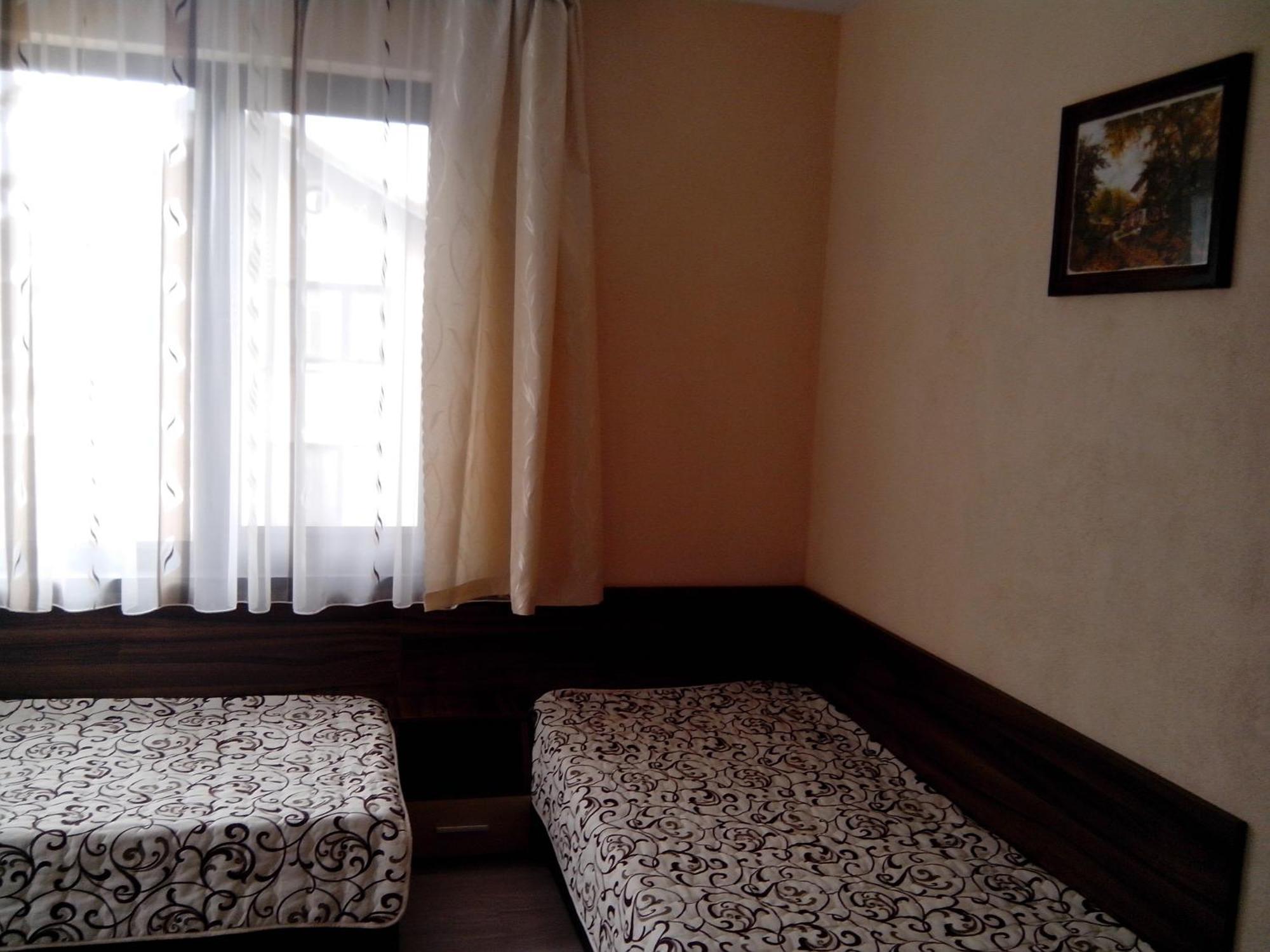 Advel Guest Hous Hotel Madzhare Ngoại thất bức ảnh