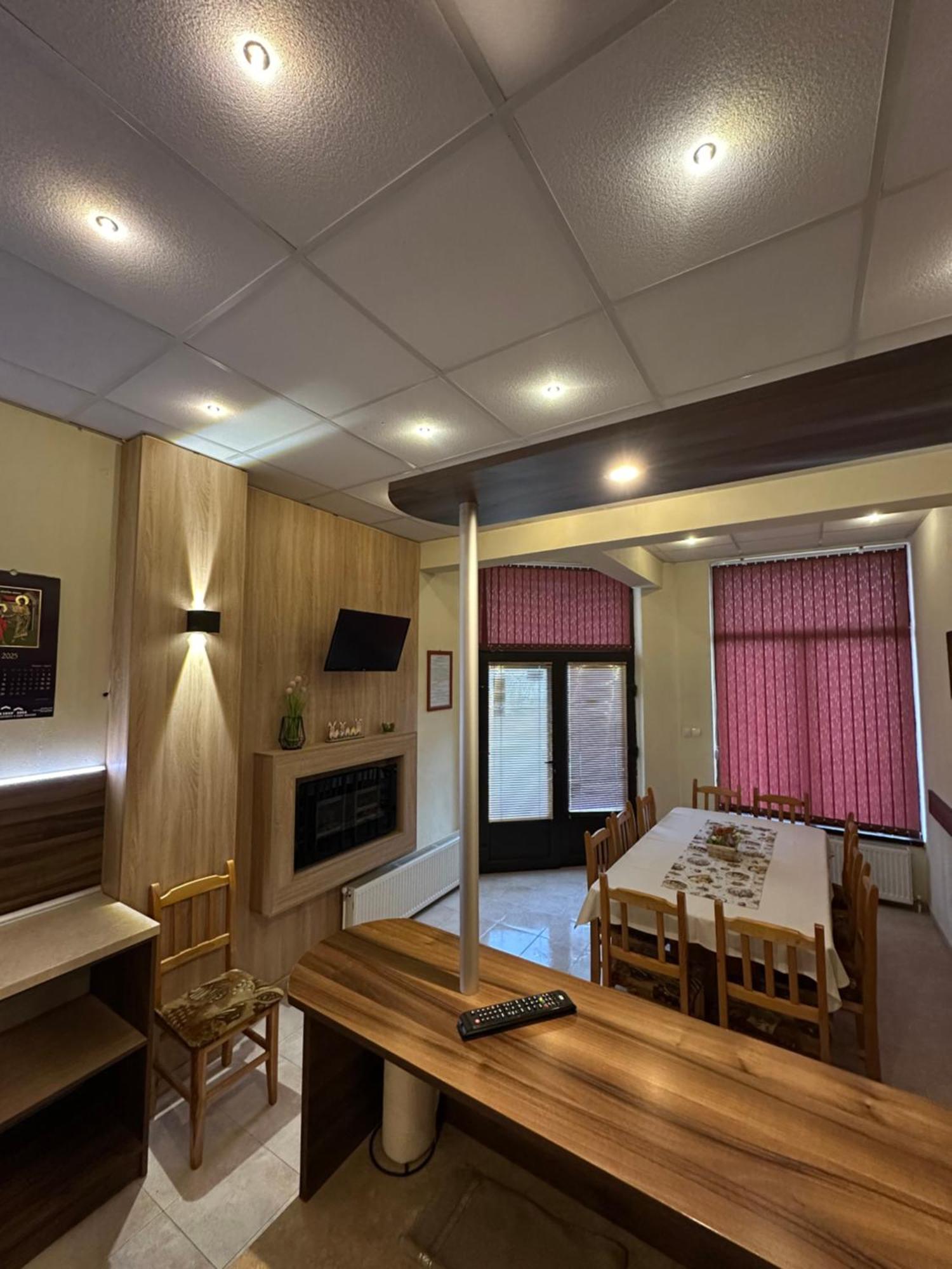 Advel Guest Hous Hotel Madzhare Ngoại thất bức ảnh