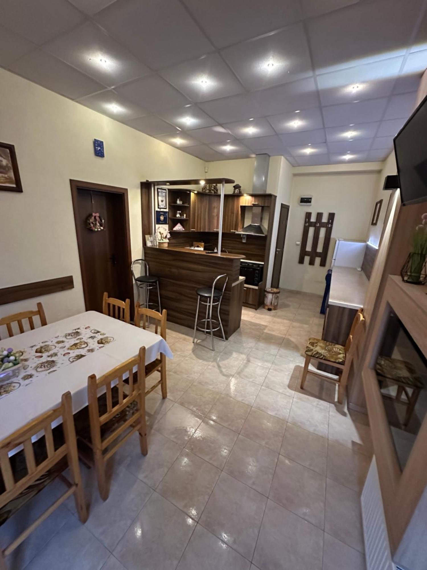 Advel Guest Hous Hotel Madzhare Ngoại thất bức ảnh